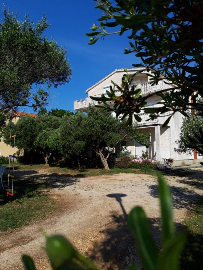 Apartments Luce-With Parking Nin Exterior photo